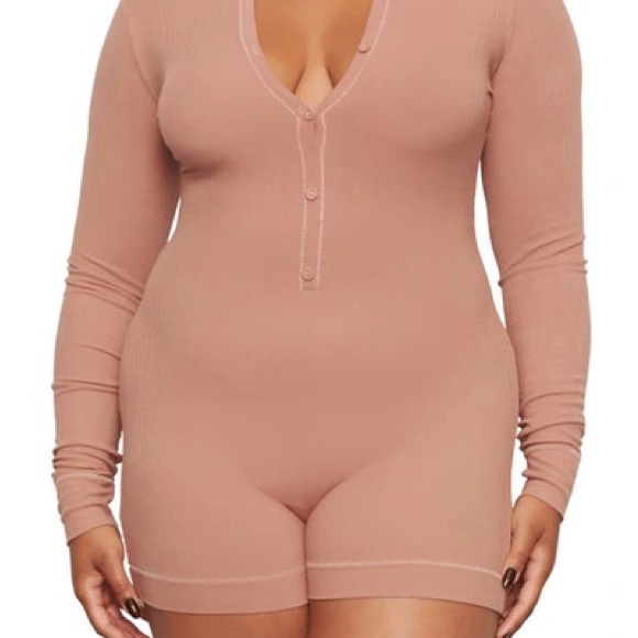 Skims soft lounge button up Henley - Picture 3 of 5